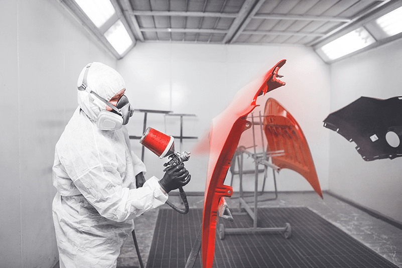 masque-respiratoire-homme-peinture-carrosserie